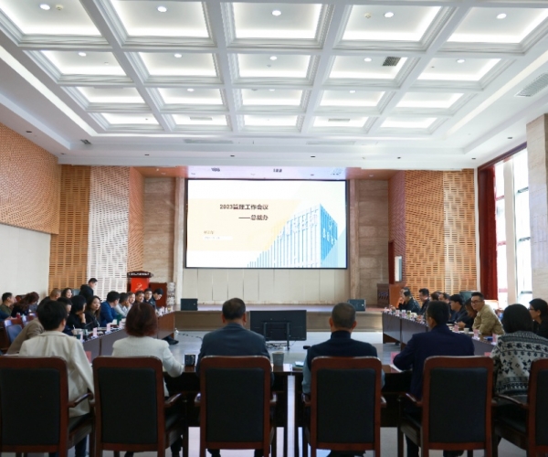 为（内部）客户提供价值，，，为实现“领跑”赋能加速